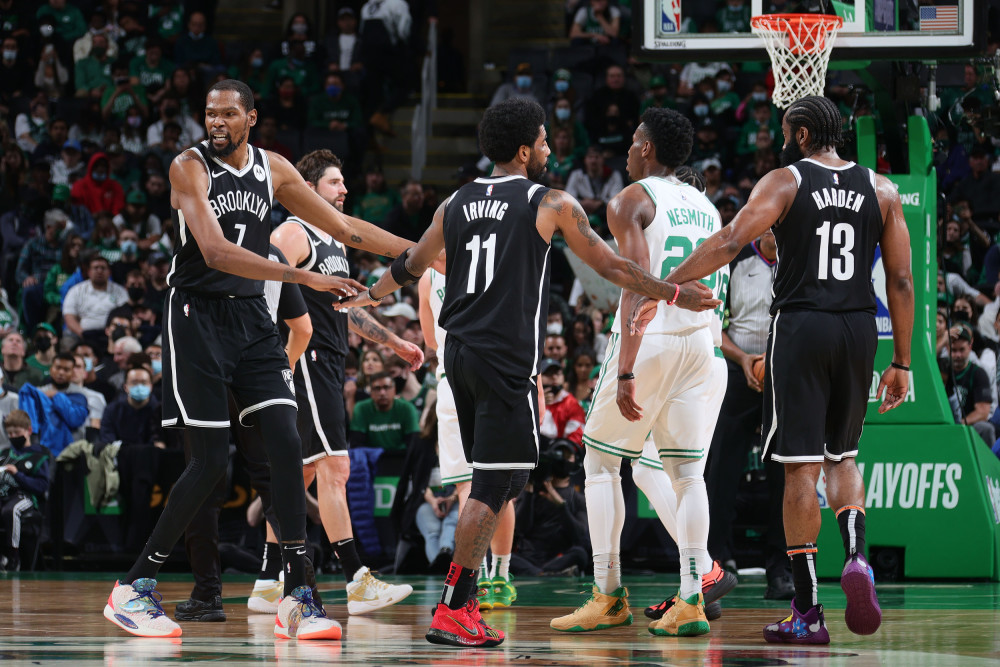 nba赔率-3, 篮网三巨头合砍80分险胜雄鹿  